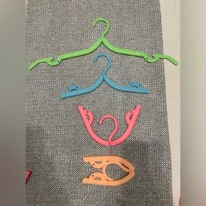 Travel‎ hangers